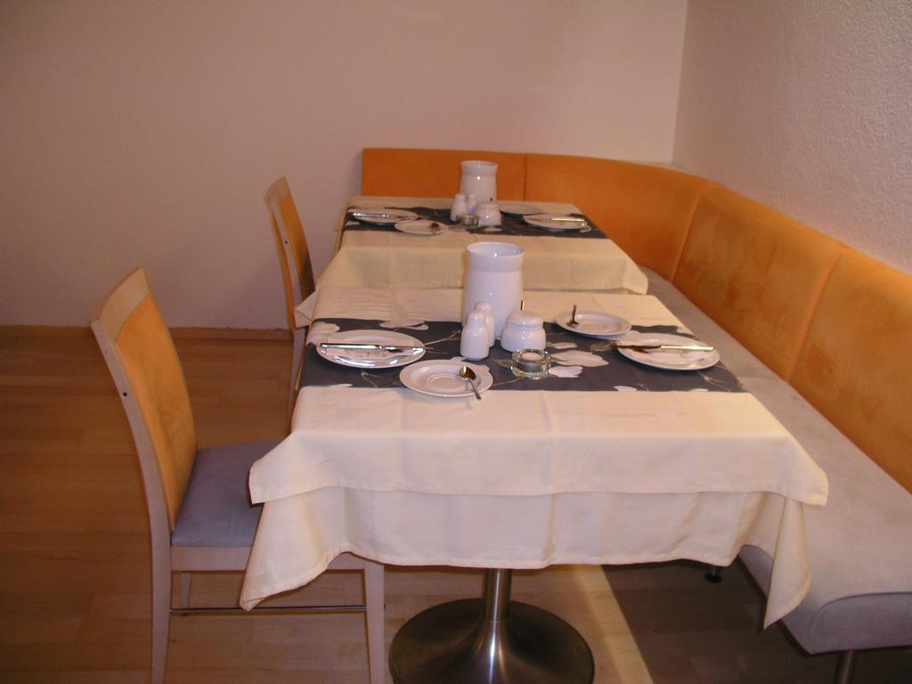 Ferienwohnungen Pension Sonnblick Krumbach  Exterior photo